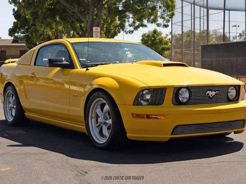 Used 2006 Ford Mustang GT Premium RWD image 12