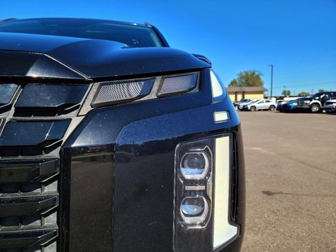 Used 2023 Hyundai Palisade Limited w/ Cargo Package image 29