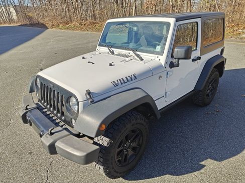 Used 2015 Jeep Wrangler Sport AWD/4WD image 25