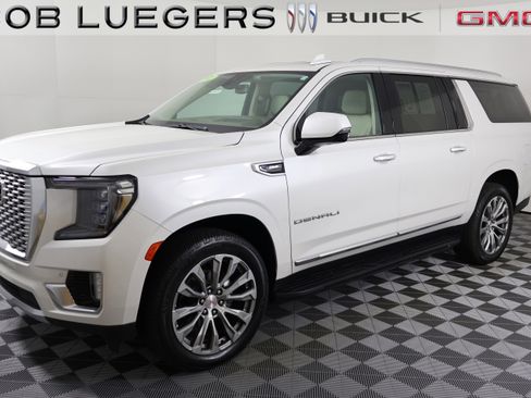 Used 2021 GMC Yukon XL Denali image 5