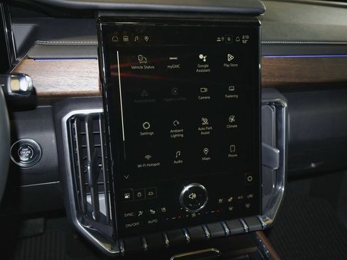 New 2026 GMC Acadia Denali Ultimate w/ LPO, Floor Liner Package image 16