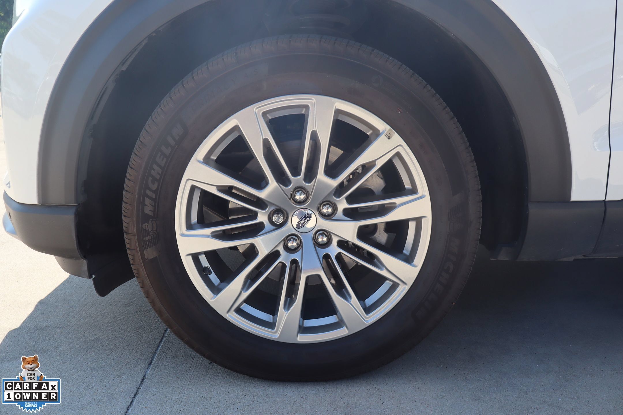Certified 2025 Ford Explorer Platinum RWD image 11