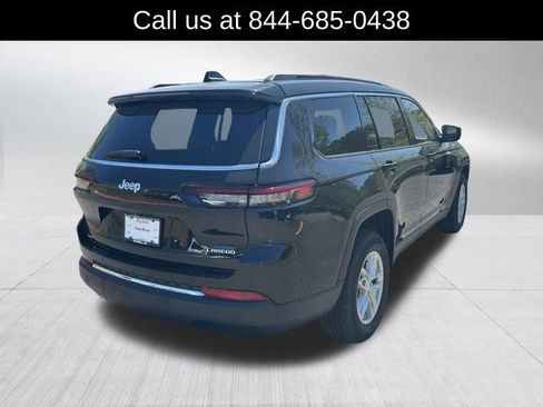 New 2025 Jeep Grand Cherokee L Laredo image 5