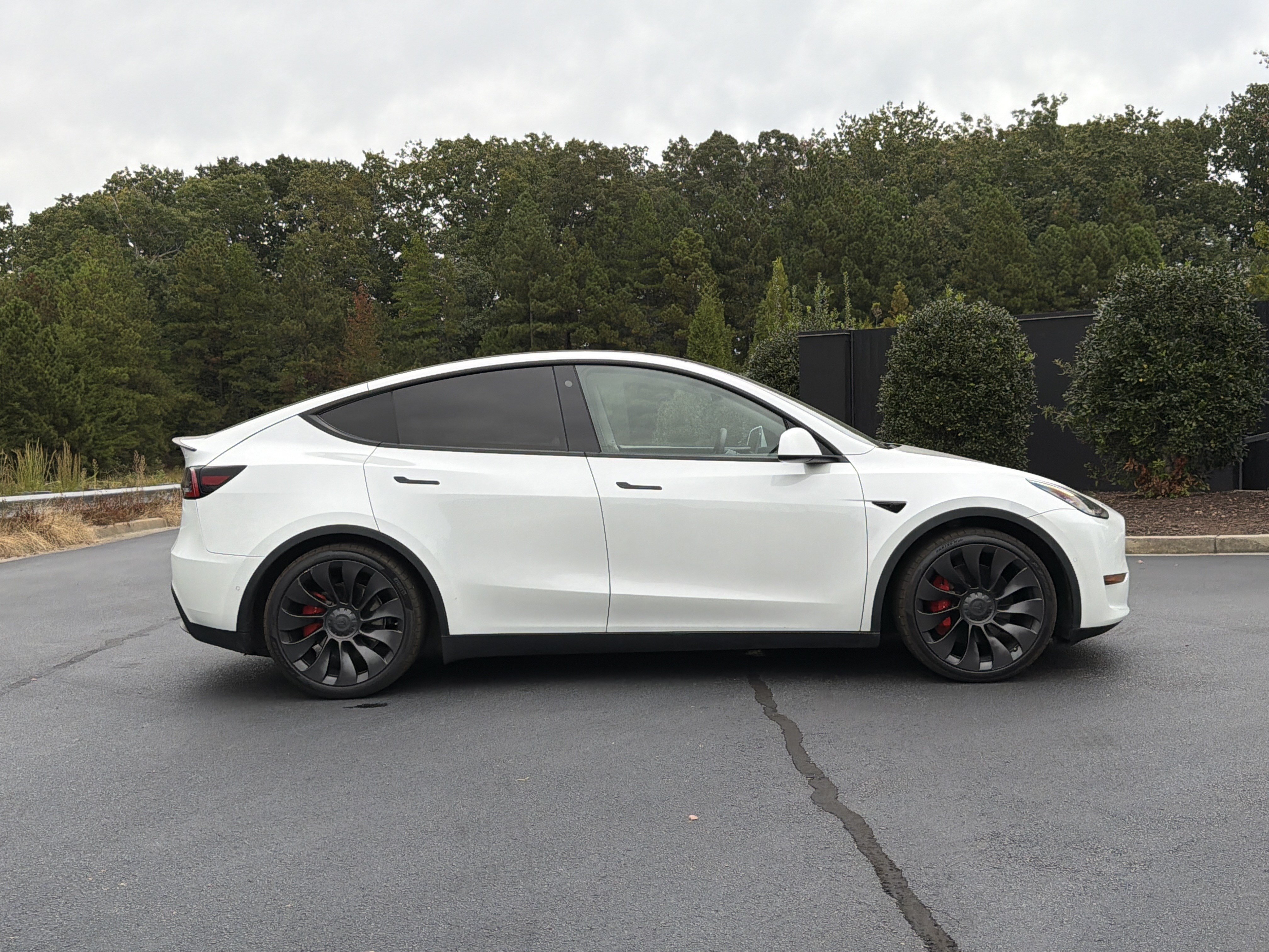 Used 2022 Tesla Model Y Performance AWD/4WD image 5