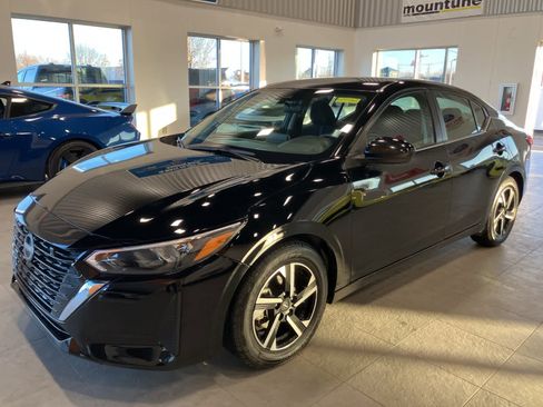 Used 2024 Nissan Sentra SV image 1