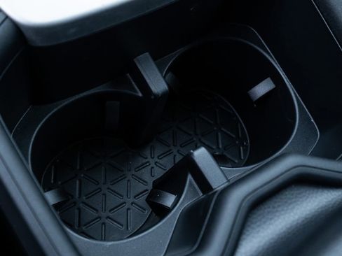 New 2025 Toyota RAV4 XLE w/ Convenience Package image 27