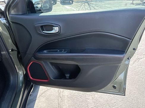 Used 2019 Jeep Compass Trailhawk image 29