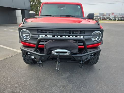 Used 2023 Ford Bronco Black Diamond image 10
