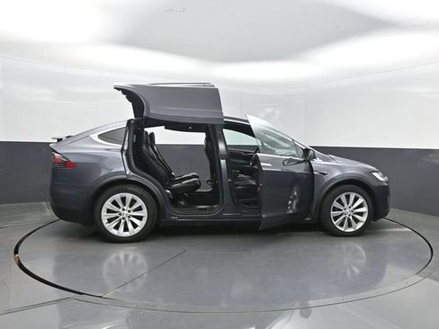 Used 2021 Tesla Model X Long Range AWD/4WD image 39