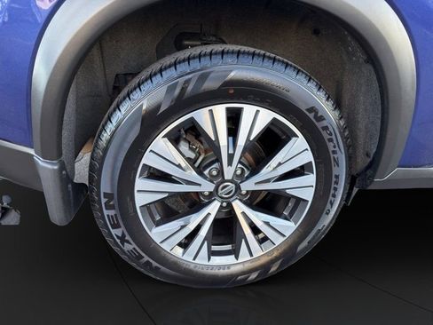 Used 2021 Nissan Rogue SV w/ Premium Package image 23