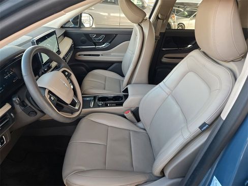 Used 2023 Lincoln Corsair Standard w/ Equipment Group 101A image 26