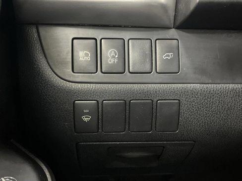 Used 2017 Toyota Highlander XLE AWD/4WD image 24