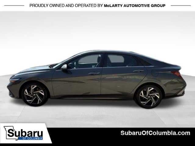 Used 2025 Hyundai Elantra SEL FWD image 4