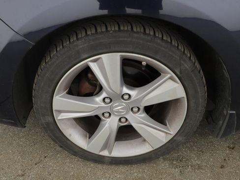 Used 2014 Acura ILX w/ Technology Package image 4