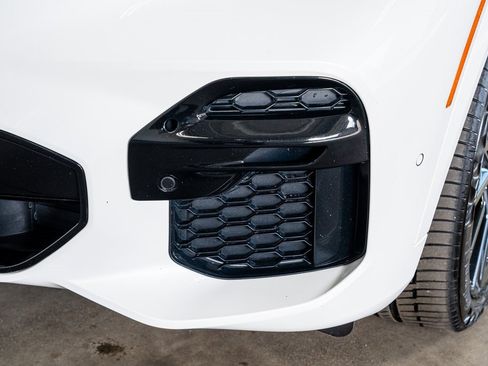 Used 2023 BMW X5 sDrive40i w/ Executive Package image 14