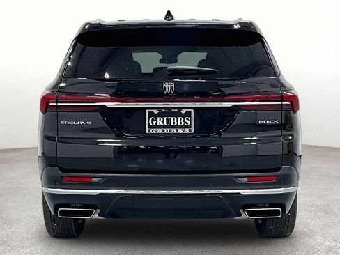 Used 2025 Buick Enclave Preferred FWD image 5
