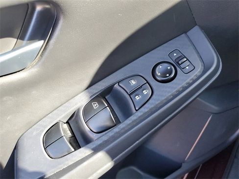 Used 2025 Nissan Sentra SV image 30