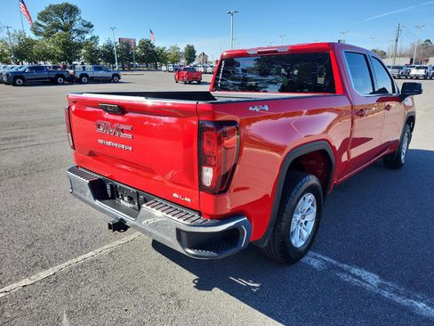 Certified 2024 GMC Sierra 1500 SLE image 3
