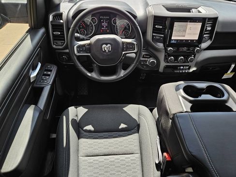 New 2026 RAM 1500 Express AWD/4WD image 9