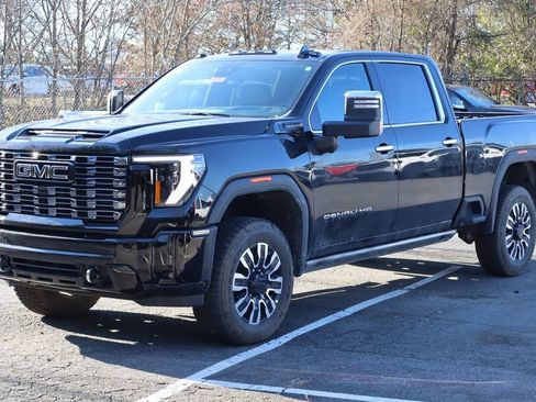 New 2026 GMC Sierra 2500 Denali Ultimate w/ Max Trailering Package AWD/4WD image 2