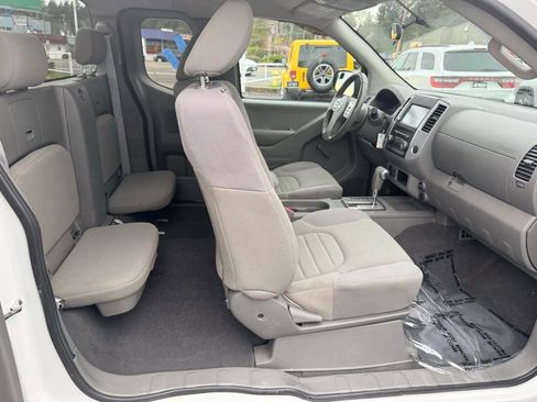 Used 2019 Nissan Frontier S image 20