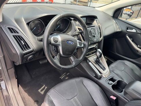 Used 2012 Ford Focus SEL FWD image 9