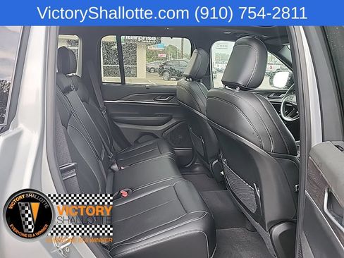 Certified 2025 Jeep Grand Cherokee Limited w/ Luxury Tech Group II AWD/4WD image 34