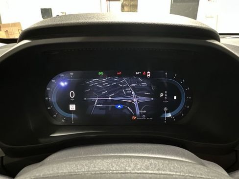 Used 2025 Volvo XC40 B5 Core w/ Protection Package Premier image 14