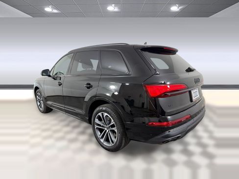 Certified 2026 Audi Q7 2.0T Premium w/ Convenience Plus Package AWD/4WD image 3