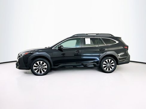 Used 2023 Subaru Outback Limited image 4