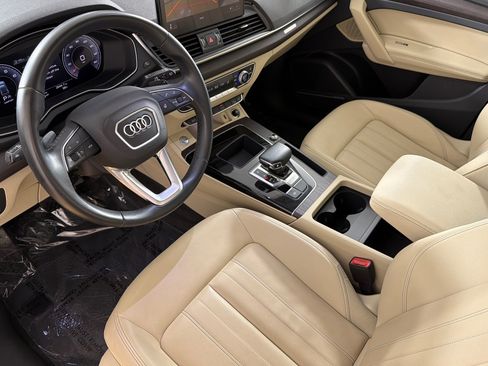 Used 2023 Audi Q5 2.0T Premium Plus w/ Premium Plus Package AWD/4WD image 9