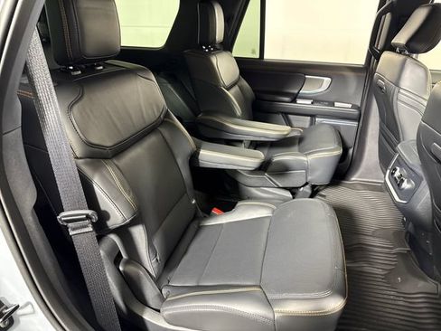 Used 2025 Ford Expedition Tremor AWD/4WD image 15