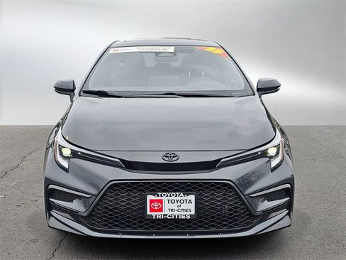 Used 2025 Toyota Corolla SE image 14