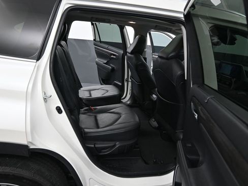 Certified 2021 Toyota Highlander Platinum image 19