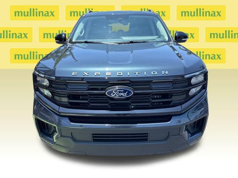 New 2026 Ford Expedition Active RWD image 14