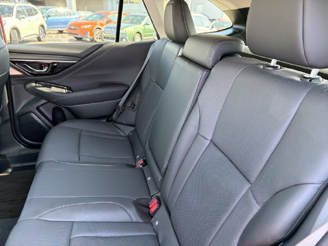 Certified 2025 Subaru Outback Limited AWD/4WD image 23