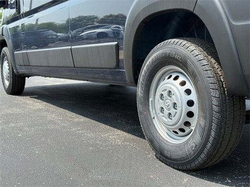 New 2025 RAM ProMaster 2500 w/ Premium Convenience Group image 7