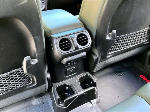 Used 2024 Jeep Gladiator Mojave w/ Safety Group AWD/4WD image 34