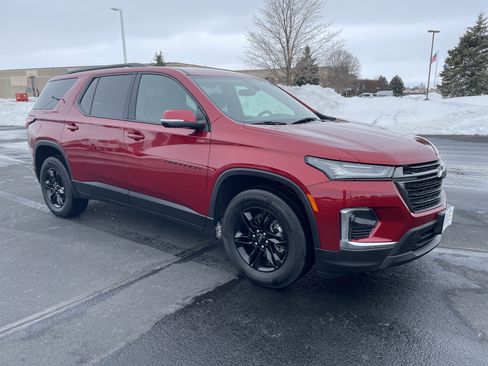 Certified 2023 Chevrolet Traverse LT w/ Midnight/Sport Edition image 7