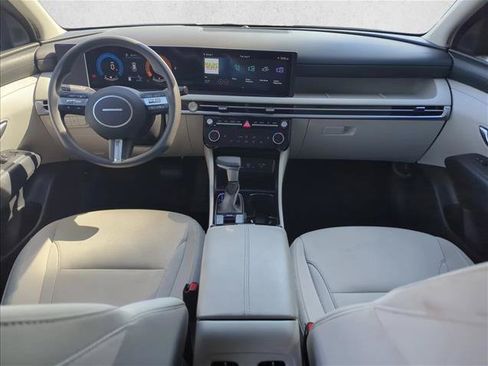 Used 2025 Hyundai Tucson SEL FWD image 24