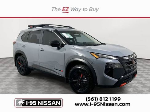Certified 2025 Nissan Rogue SV AWD/4WD image 1