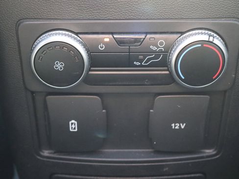 Used 2023 Ford Explorer XLT w/ Equipment Group 202A image 26