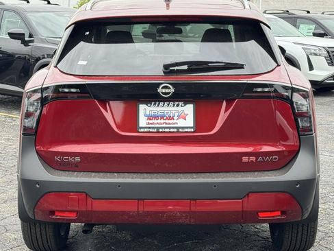 New 2026 Nissan Kicks SR w/ SR Premium Package AWD/4WD image 23