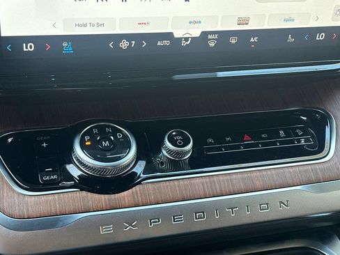 New 2026 Ford Expedition Max King Ranch AWD/4WD image 19