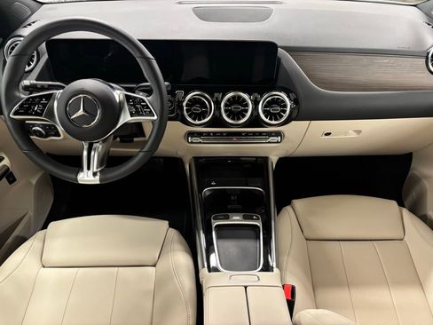 New 2026 Mercedes-Benz GLA 250 image 12