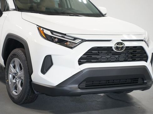 New 2025 Toyota RAV4 XLE image 4