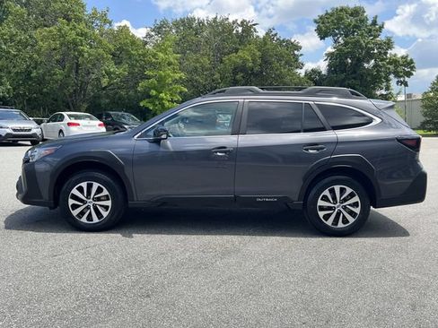 Used 2024 Subaru Outback Premium AWD/4WD image 10