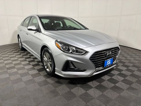 Used 2018 Hyundai Sonata SEL FWD image 2