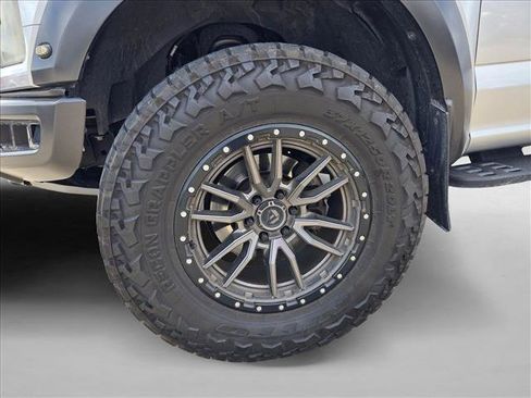Used 2019 Ford F150 Raptor w/ Equipment Group 802A Luxury image 10