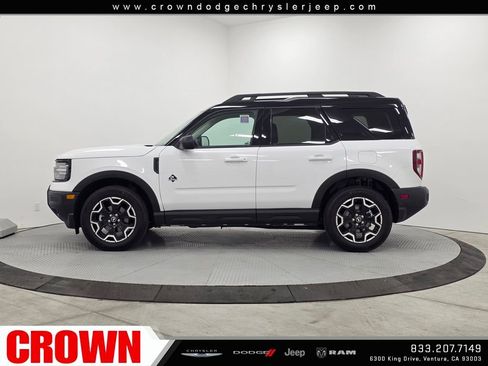 Used 2025 Ford Bronco Sport Outer Banks image 4